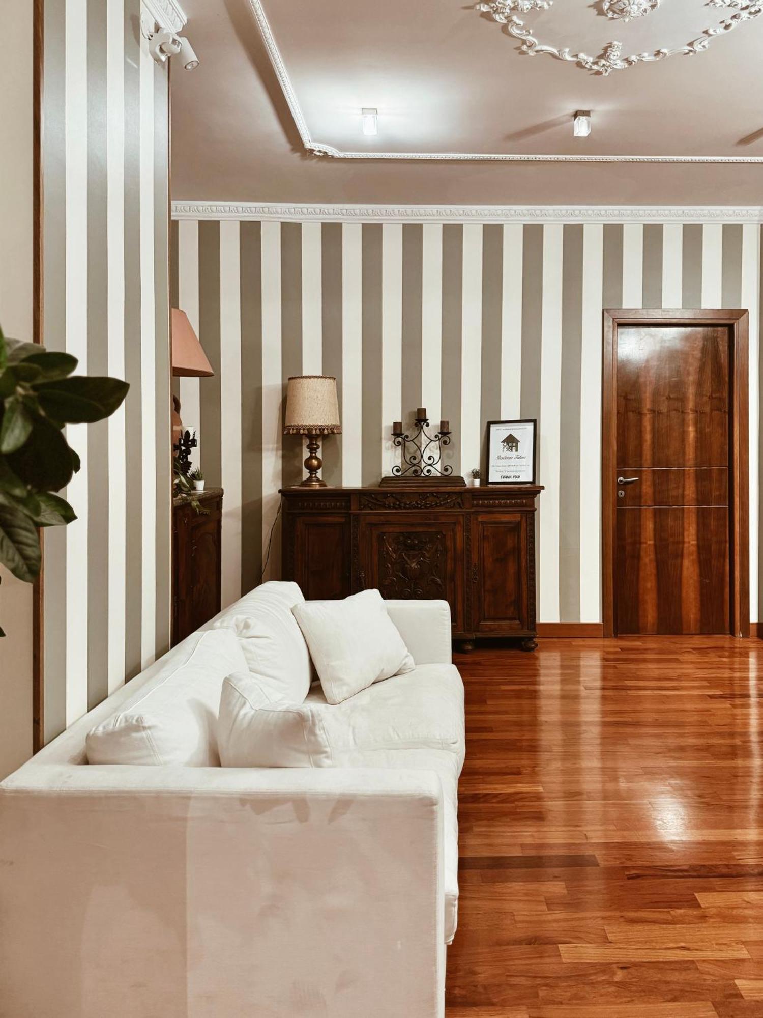Residenza Tritone Luxury Guest House Trevi Fountain Roma Exterior foto